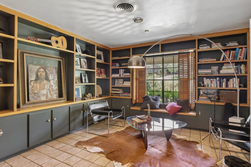 Virtual tour of 103 W Mimosa CIR
