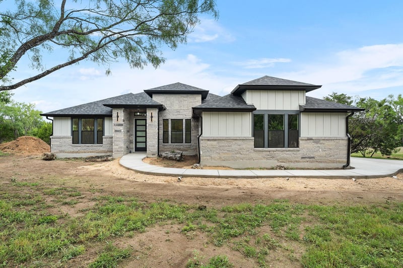 Virtual tour of 103 Westcreek DR