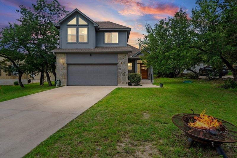 Virtual tour of 10304 Twin Lake CIR