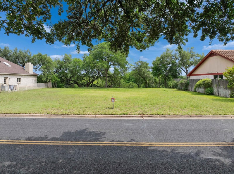 Virtual tour of 10305 La Costa Dr
