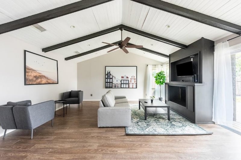 Virtual tour of 10307 Quail Ridge Dr