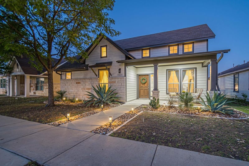 Virtual tour of 1031 Powell