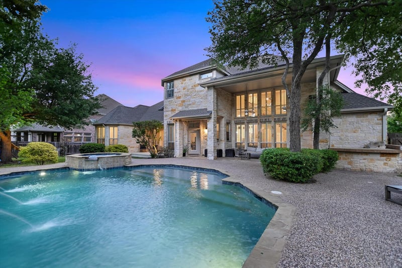 Virtual tour of 10320 Avery Club Dr