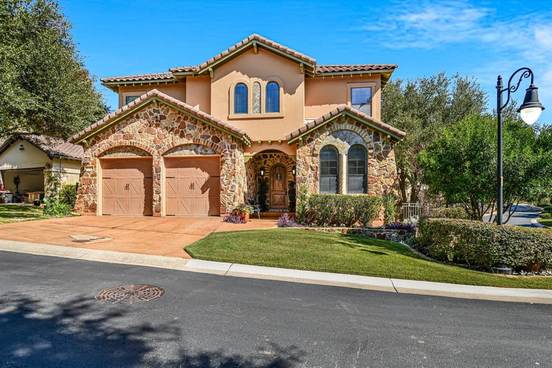 Virtual tour of 1036 Liberty Park Dr Unit #19
