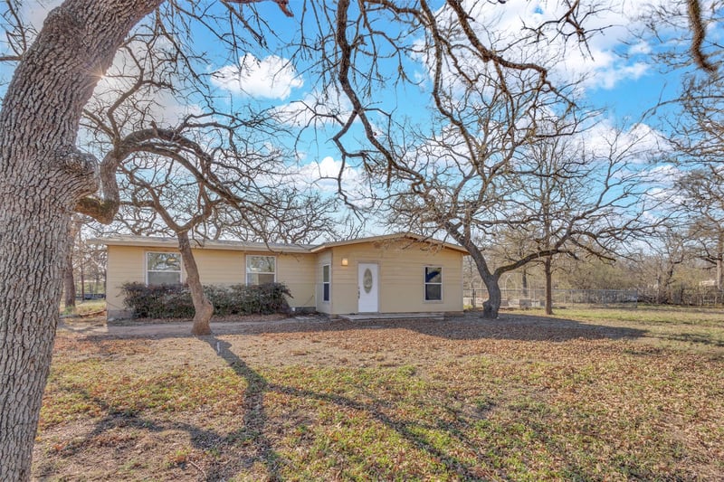 Virtual tour of 104 Blue Flame Rd