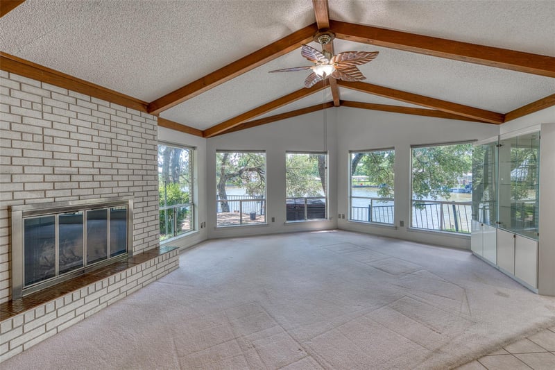 Virtual tour of 104 Bluebird LN