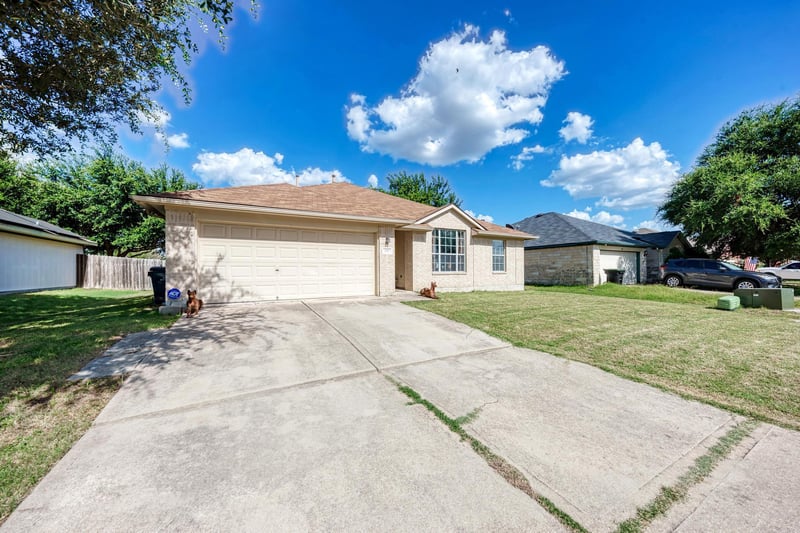 Virtual tour of 104 Edison DR
