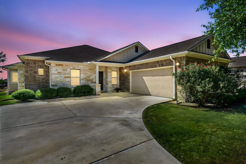 Virtual tour of 104 Estrella LN