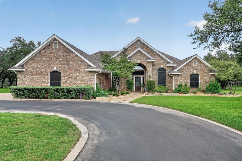 Virtual tour of 104 Lakewood TRL
