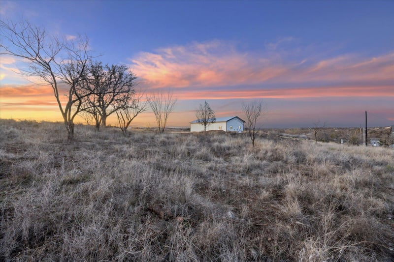 Virtual tour of 104 Paisano Dr