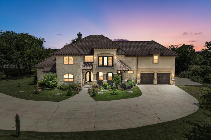 Virtual tour of 104 Spring Valley ST