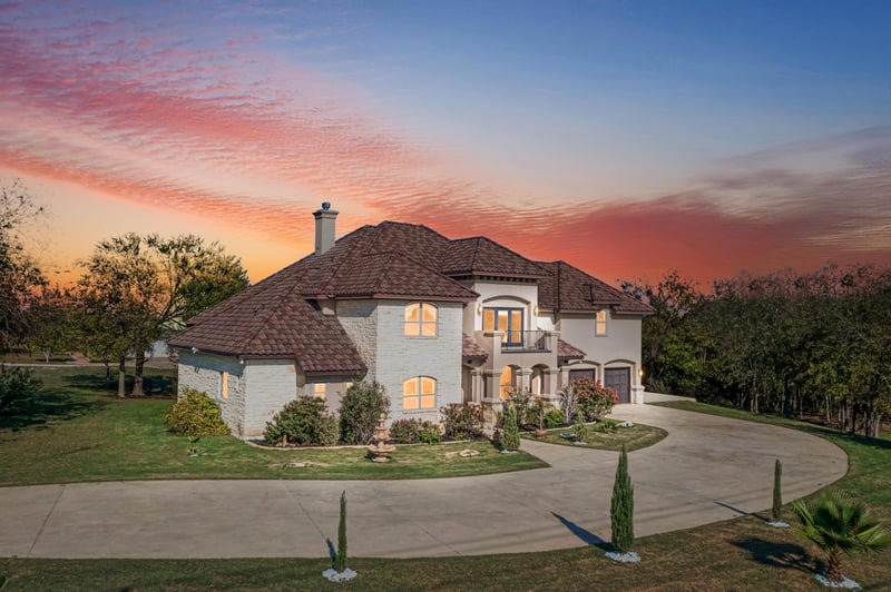 Virtual tour of 104 Spring Valley ST
