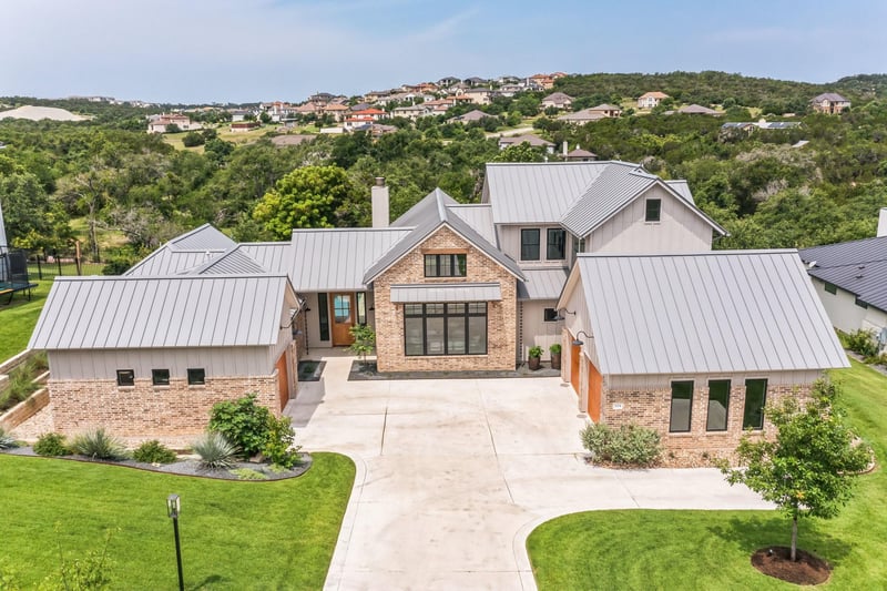 Virtual tour of 104 Stephanie LN