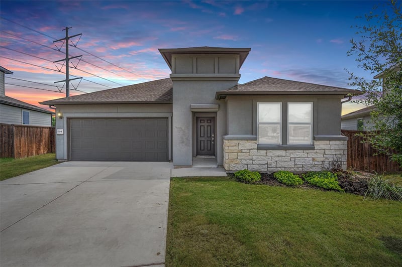 Virtual tour of 104 Stinchcomb RD