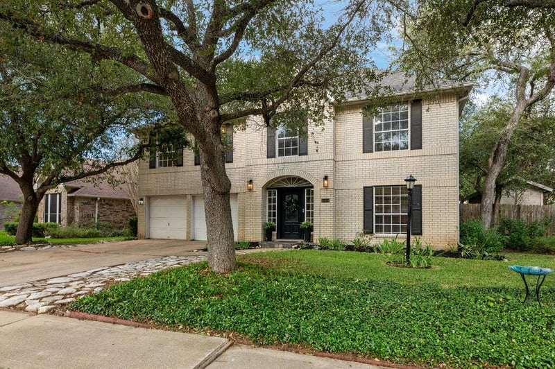 Virtual tour of 10404 Wolftrap Dr