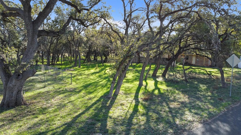 Virtual tour of 10405 Wommack Rd