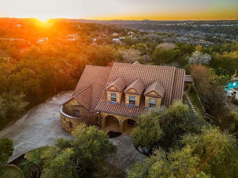 Virtual tour of 10408 Jennys Jump DR