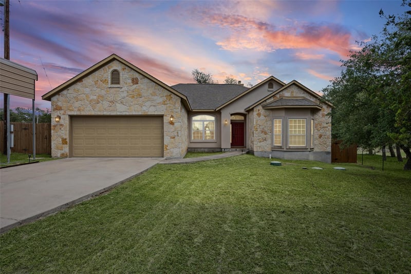 Virtual tour of 10409 Little Creek CIR
