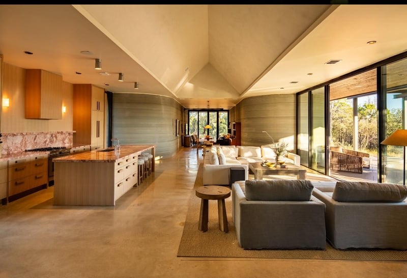 Virtual tour of 105 Daybreak Lane