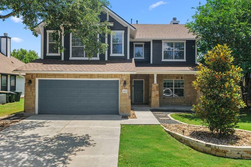Virtual tour of 105 Farm House RD