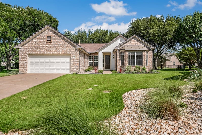 Virtual tour of 105 Stetson CIR