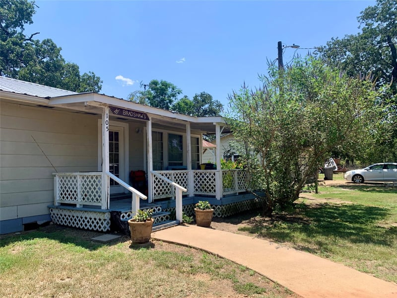 Virtual tour of 105 Tom Tom