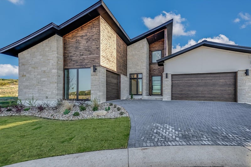 Virtual tour of 105 Via Roma Ct