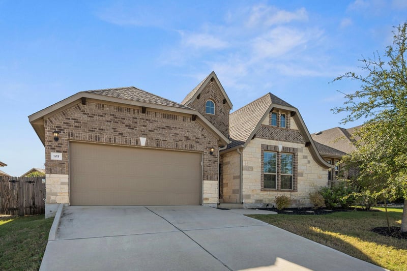 Virtual tour of 105 W Highfield ST