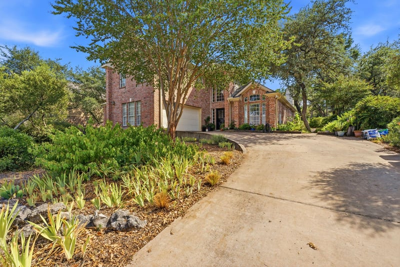 Virtual tour of 10505 Grand Oak CIR