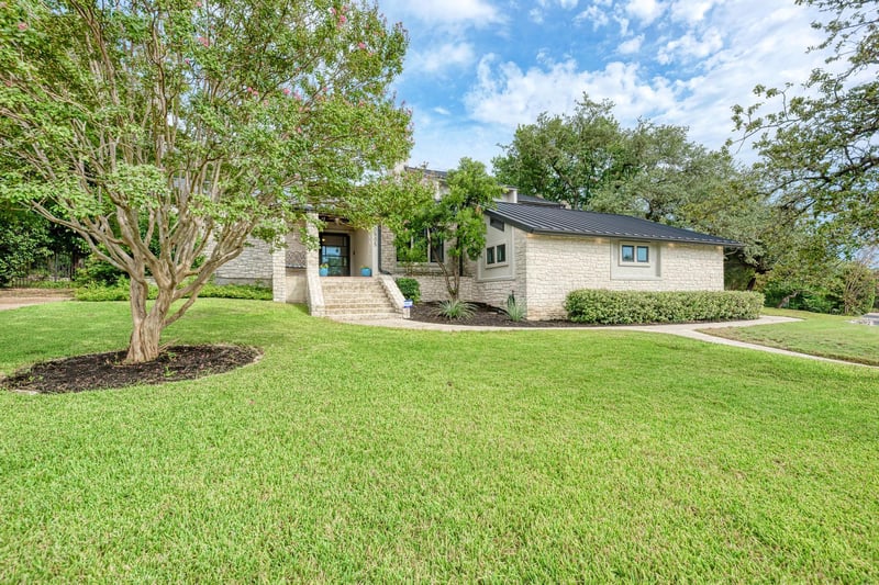 Virtual tour of 10505 Lockerbie Dr