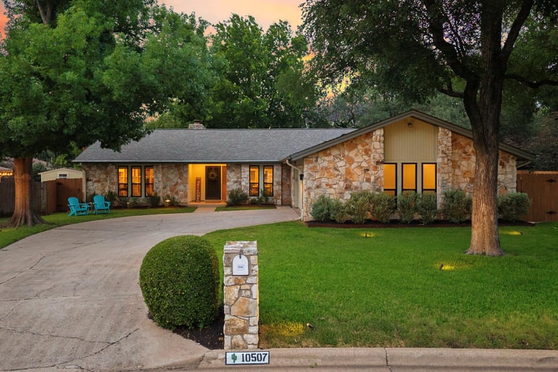 Virtual tour of 10507 Ronwood DR