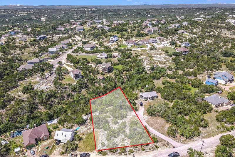 Virtual tour of 10511 Lake Park DR