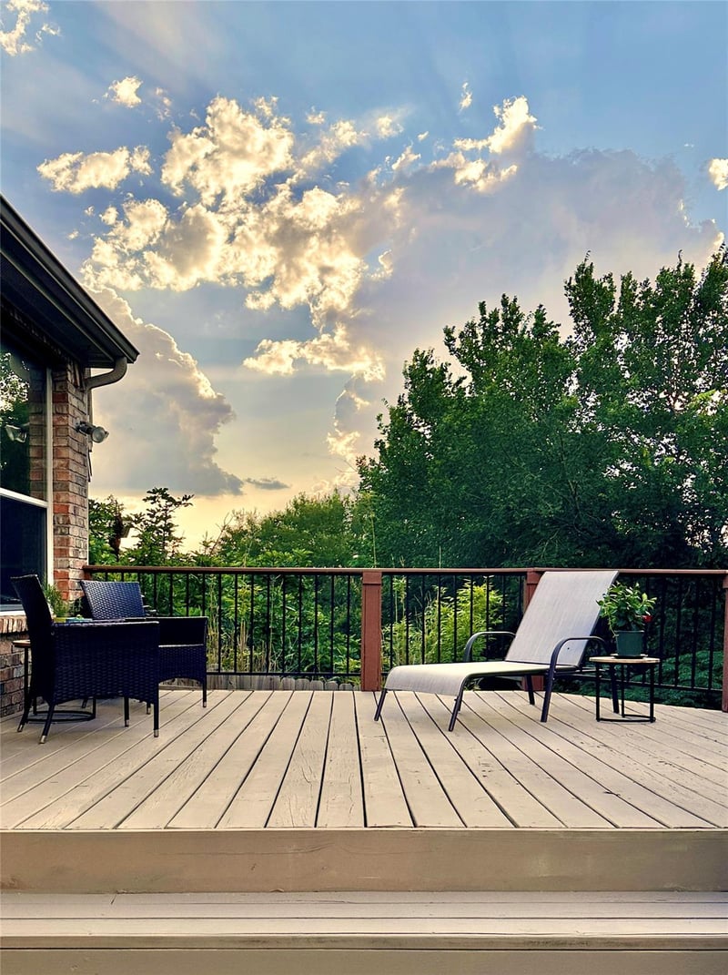 Virtual tour of 10512 Thoroughbred DR
