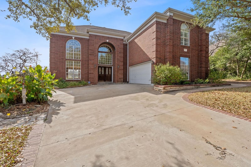 Virtual tour of 10517 Grand Oak CIR