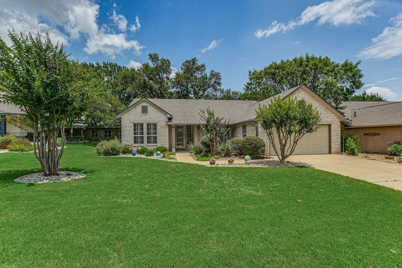 Virtual tour of 106 Nighthawk WAY