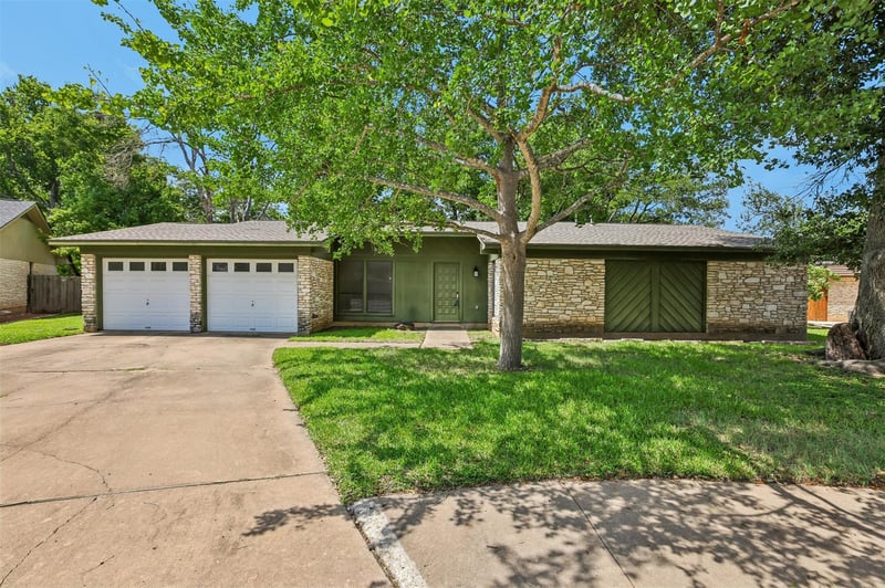 Virtual tour of 10602 Double Tree CV