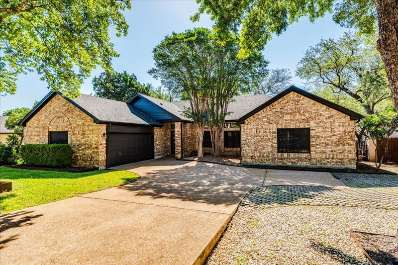 Virtual tour of 107 Copperleaf RD