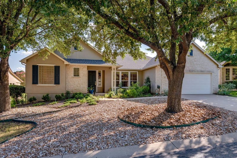 Virtual tour of 107 Lantana DR