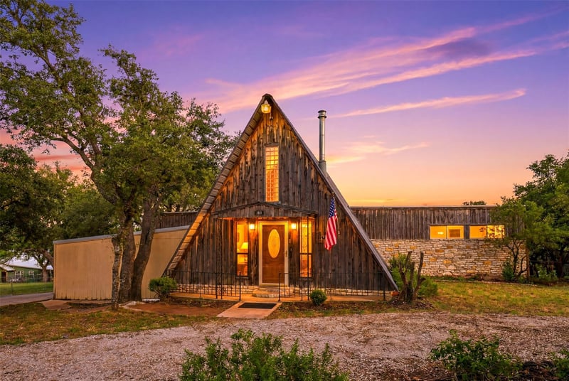 Virtual tour of 108 County Road 139C