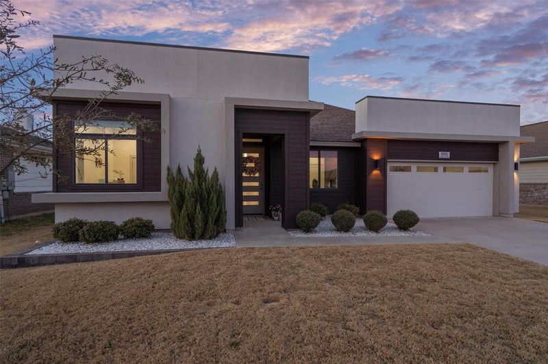 Virtual tour of 108 Dax Dr