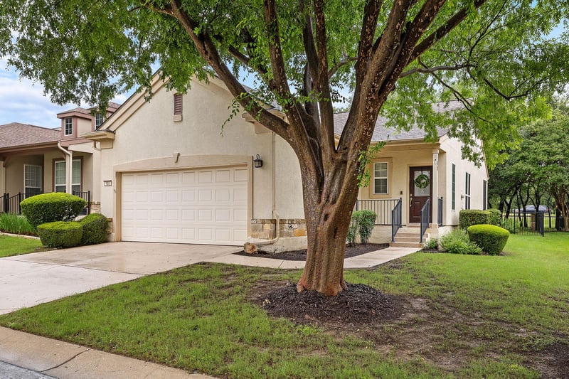 Virtual tour of 108 Farm Hill DR
