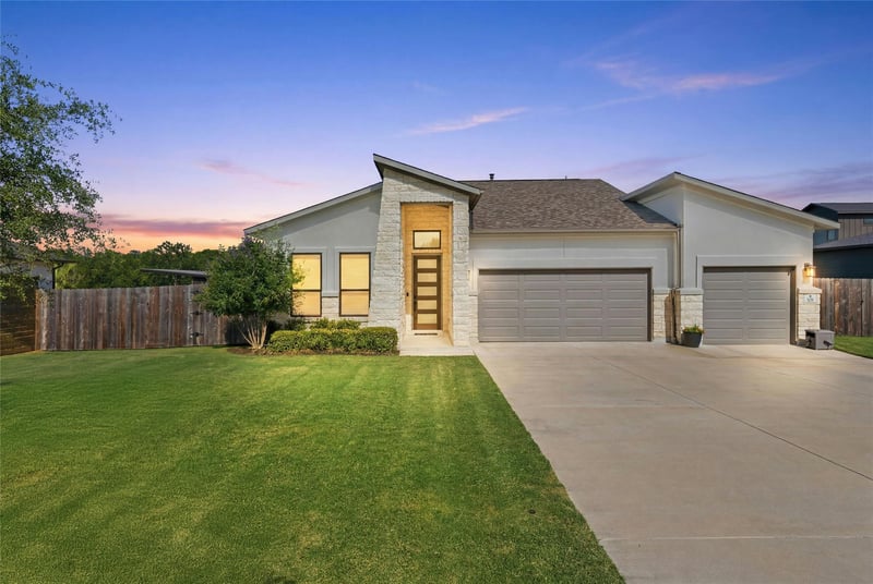 Virtual tour of 108 Hamilton BR