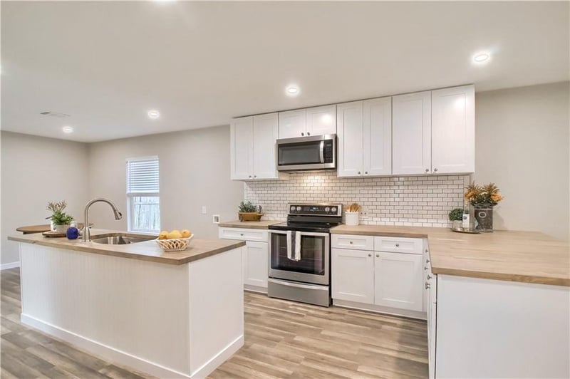 Virtual tour of 108 Irene ST