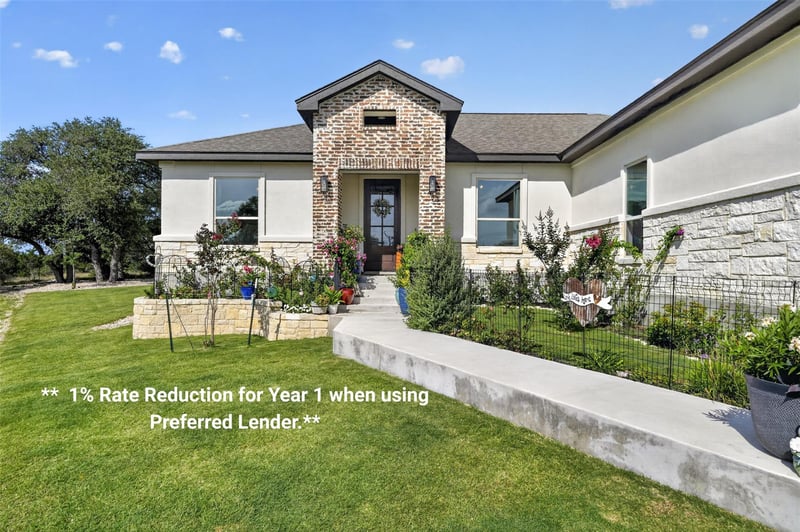 Virtual tour of 108 Monroe Upton CT
