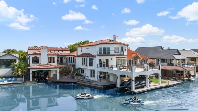 Virtual tour of 108 Wennmohs Pl