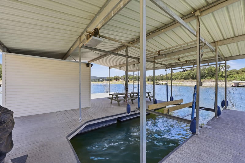 Virtual tour of 10802 Beach RD