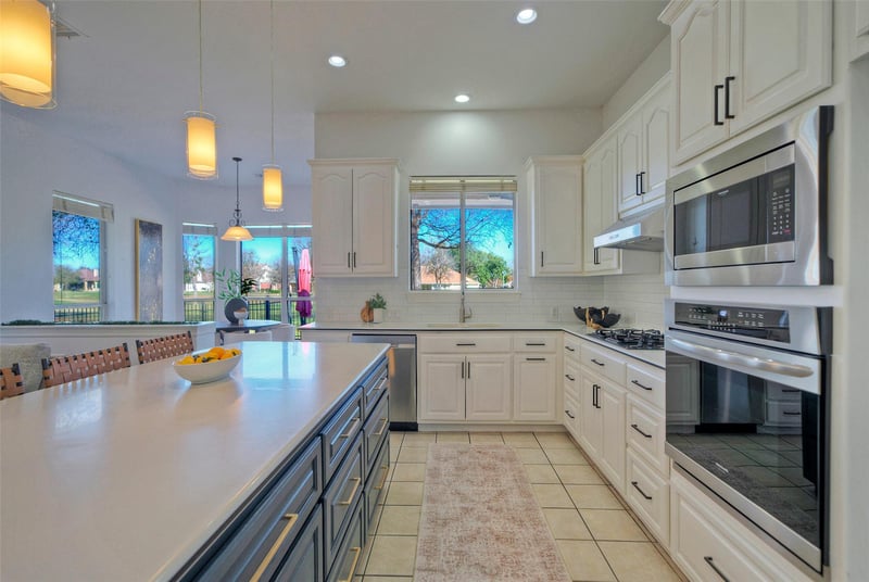 Virtual tour of 10833 Olympia Fields LOOP
