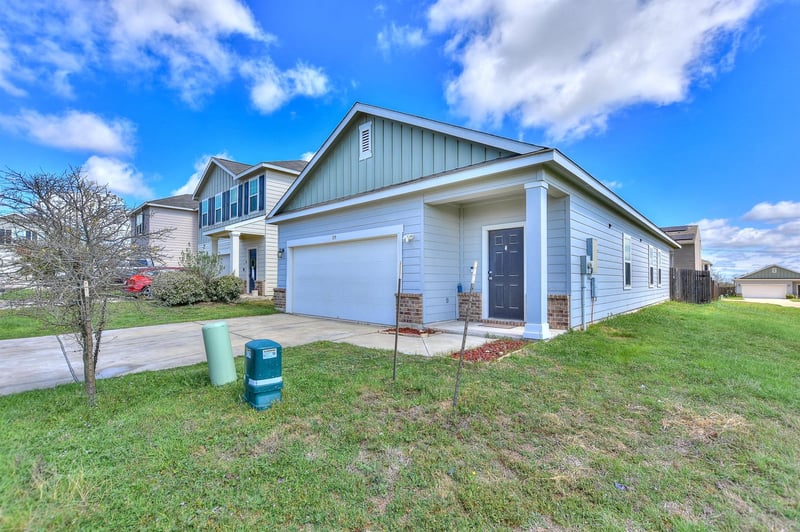 Virtual tour of 109 Helios DR