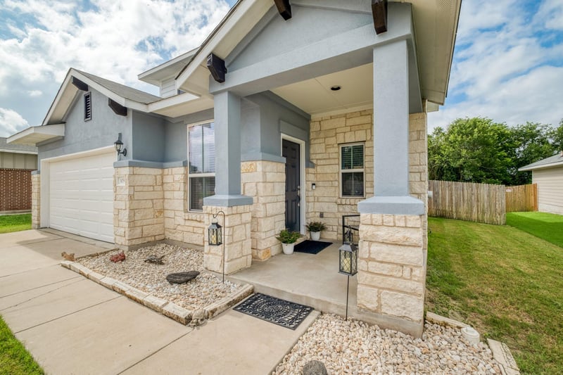 Virtual tour of 109 Saranac DR