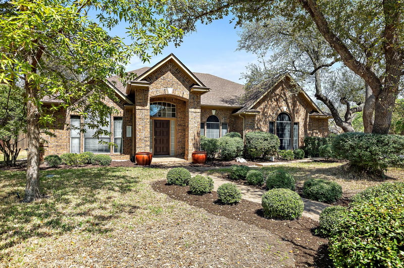 Virtual tour of 10900 Peale CT